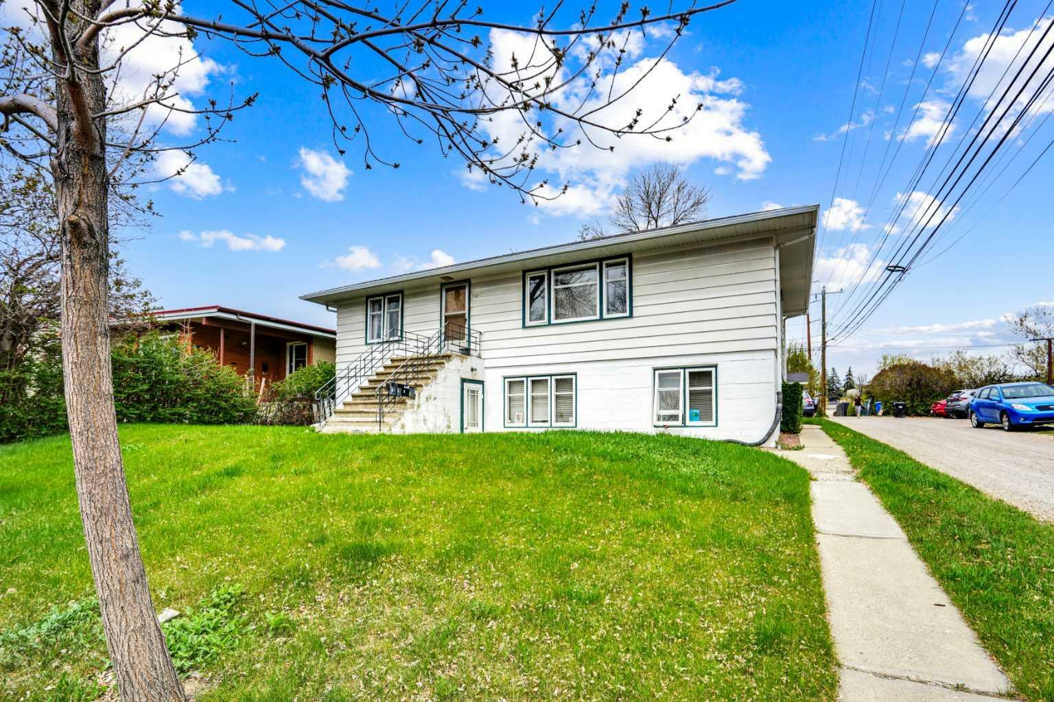 Property Photo: 112 29 Avenue NW AB T2M 2L8