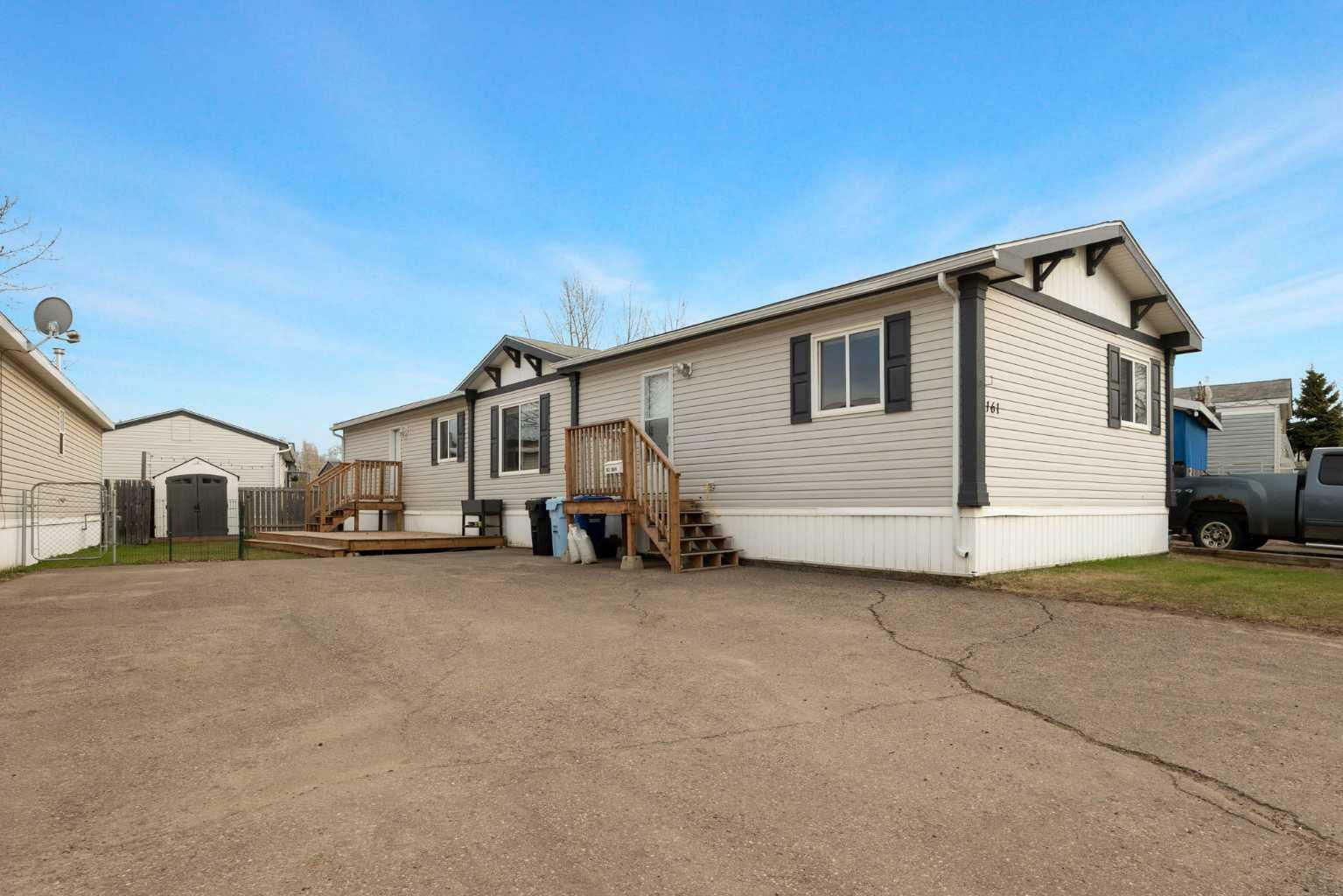 Photo de la propriété:  161 Grey Crescent  AB T9H 2N4 