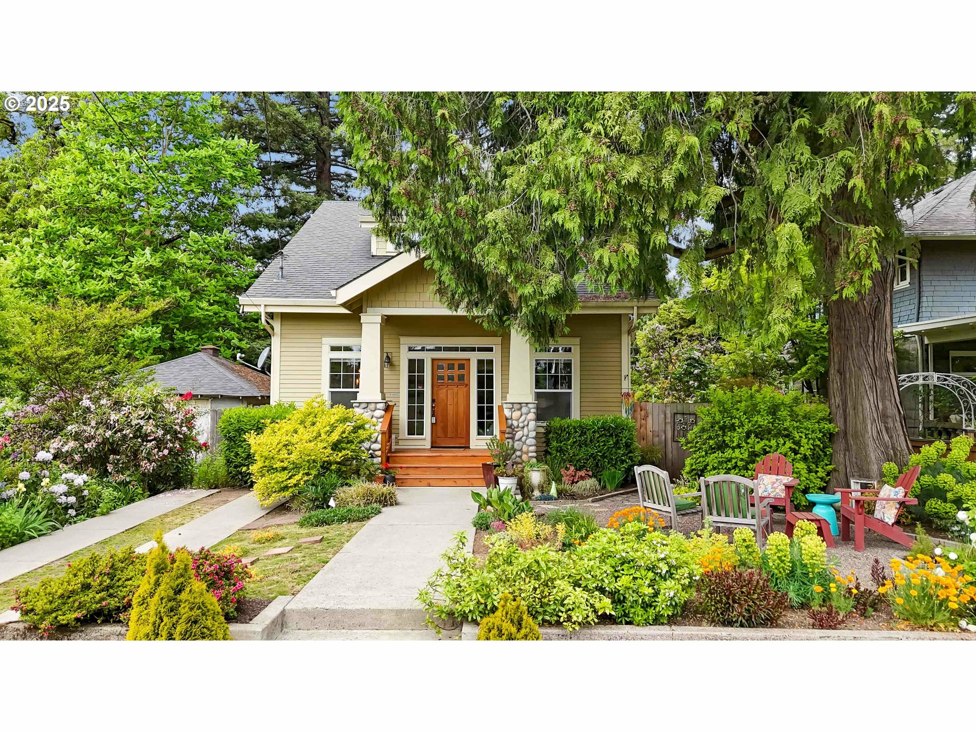 Property Photo: 7033 N Portsmouth Ave OR 97203