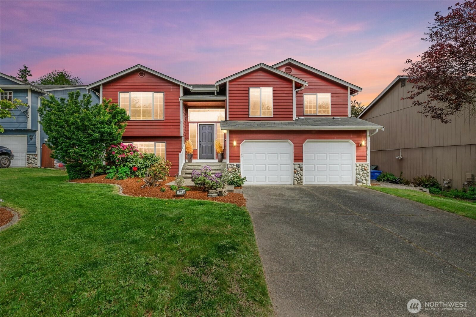 Property Photo: 1219 30th Avenue Ct SW WA 98373