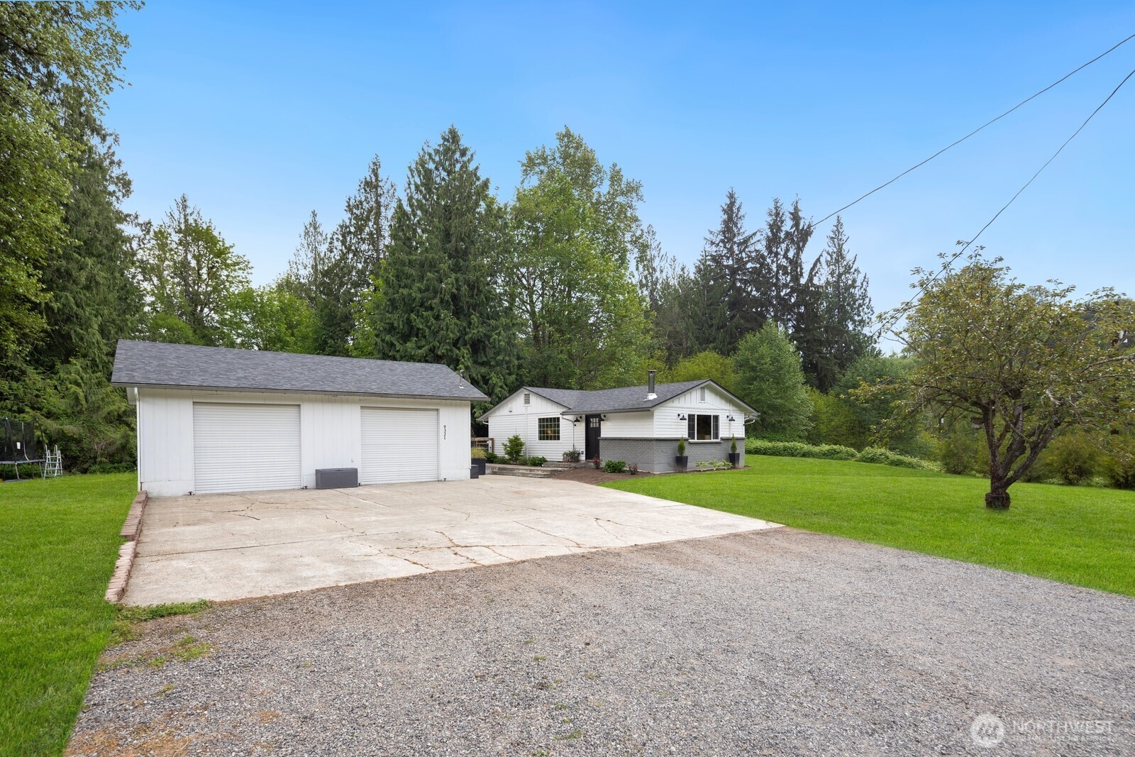 Property Photo:  9321  163rd  SE  WA 98290 