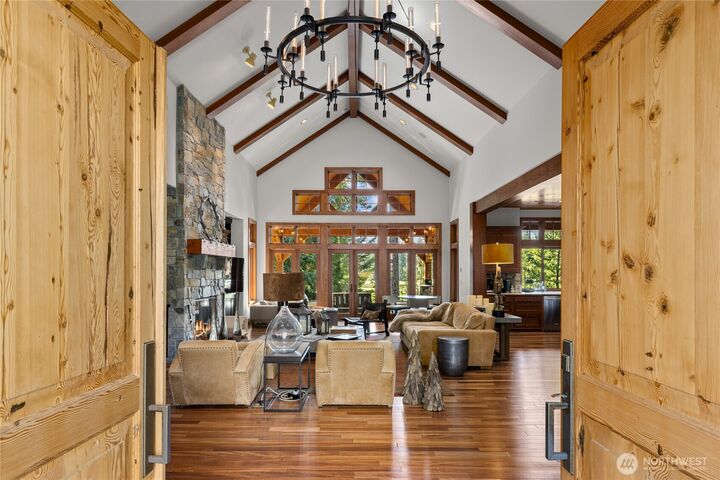 Property Photo:  160  Bunchberry Court  WA 98922 