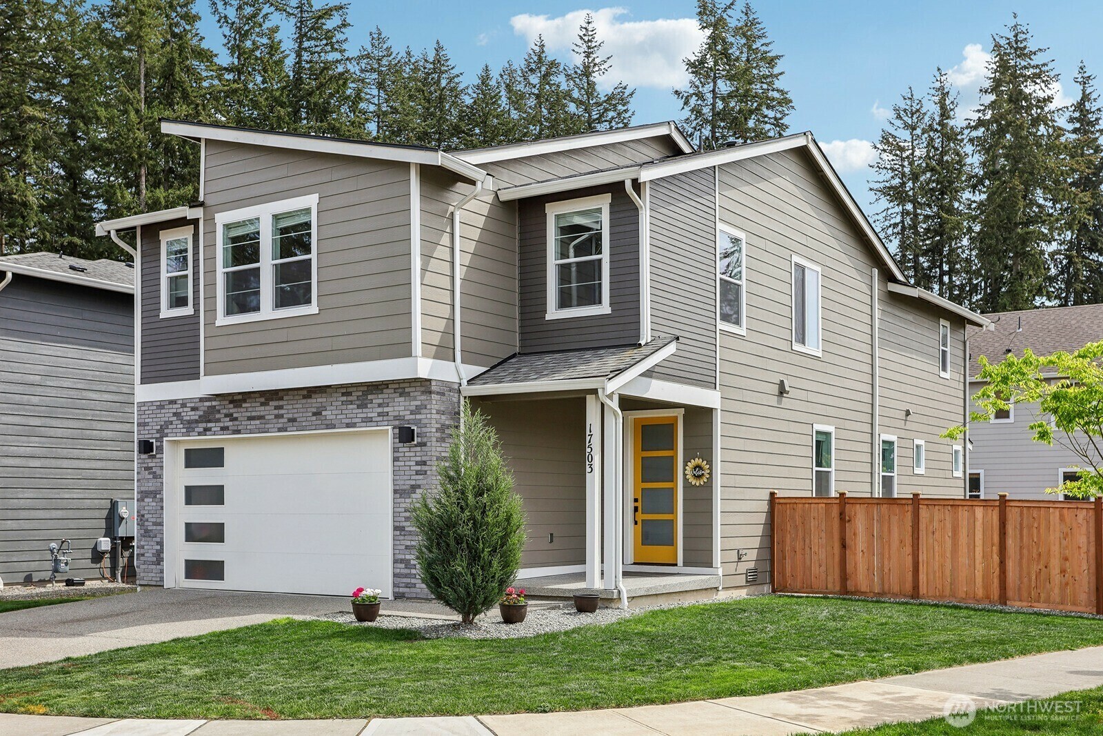 Property Photo: 17503 SE 254th Street WA 98042