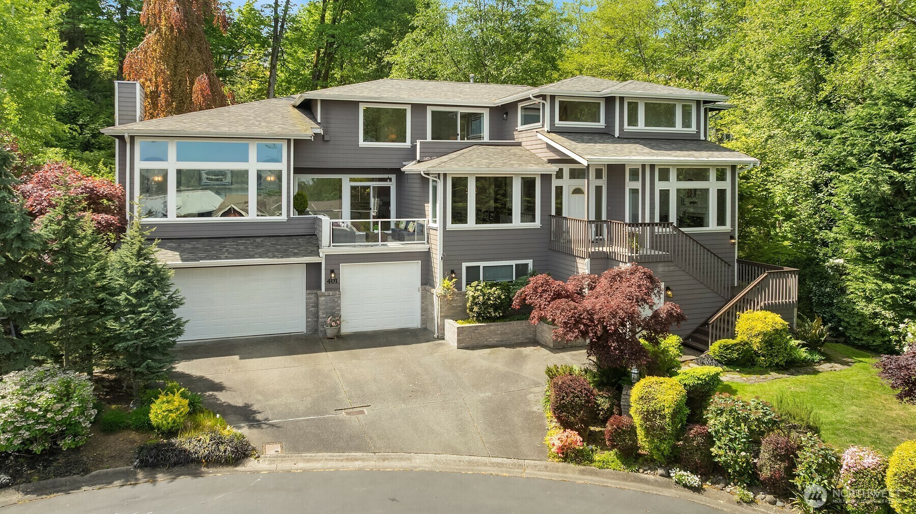 Property Photo: 401 SW 295th Place WA 98023