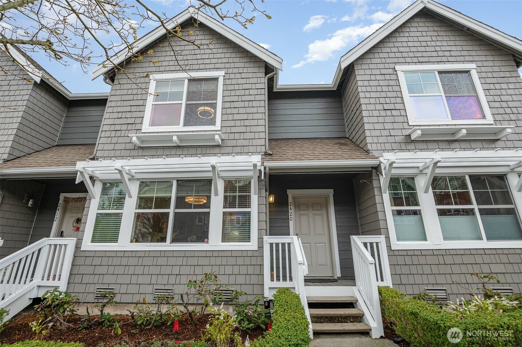 2420 NE Park Drive  Issaquah WA 98029 photo