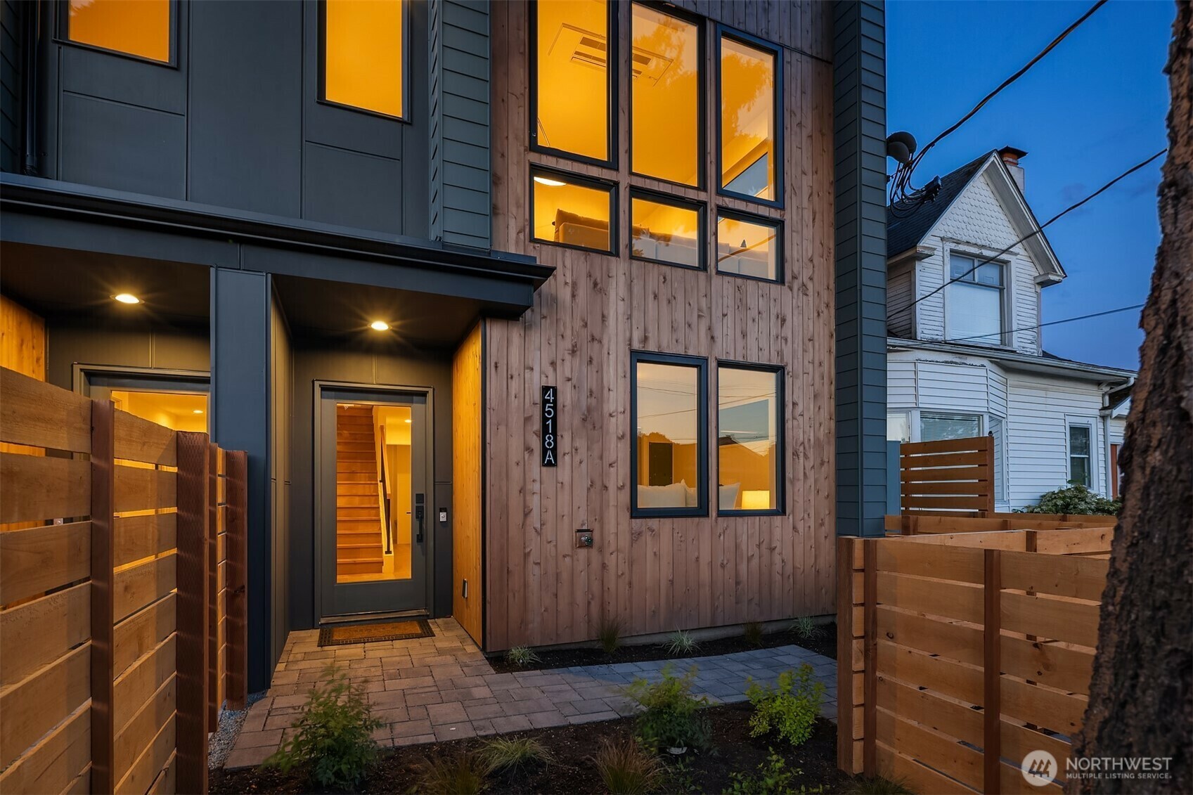 Property Photo: 4518 Corliss Avenue N A WA 98103