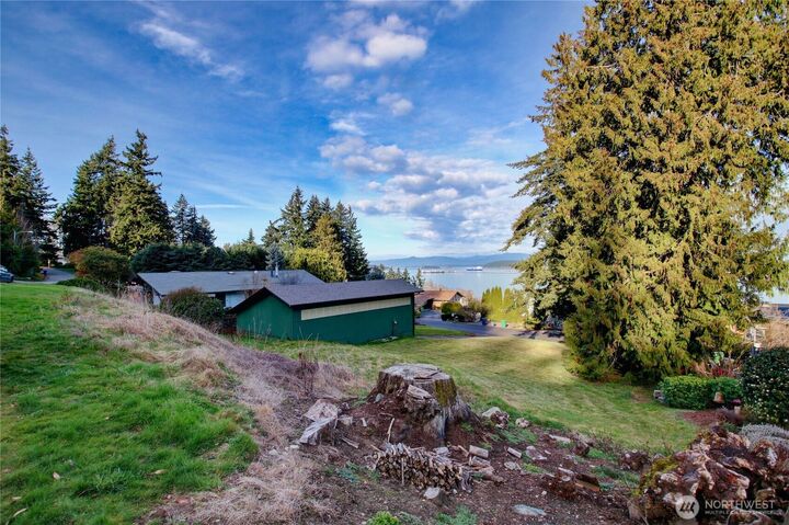 Property Photo:  4116  Mitchell Drive  WA 98221 