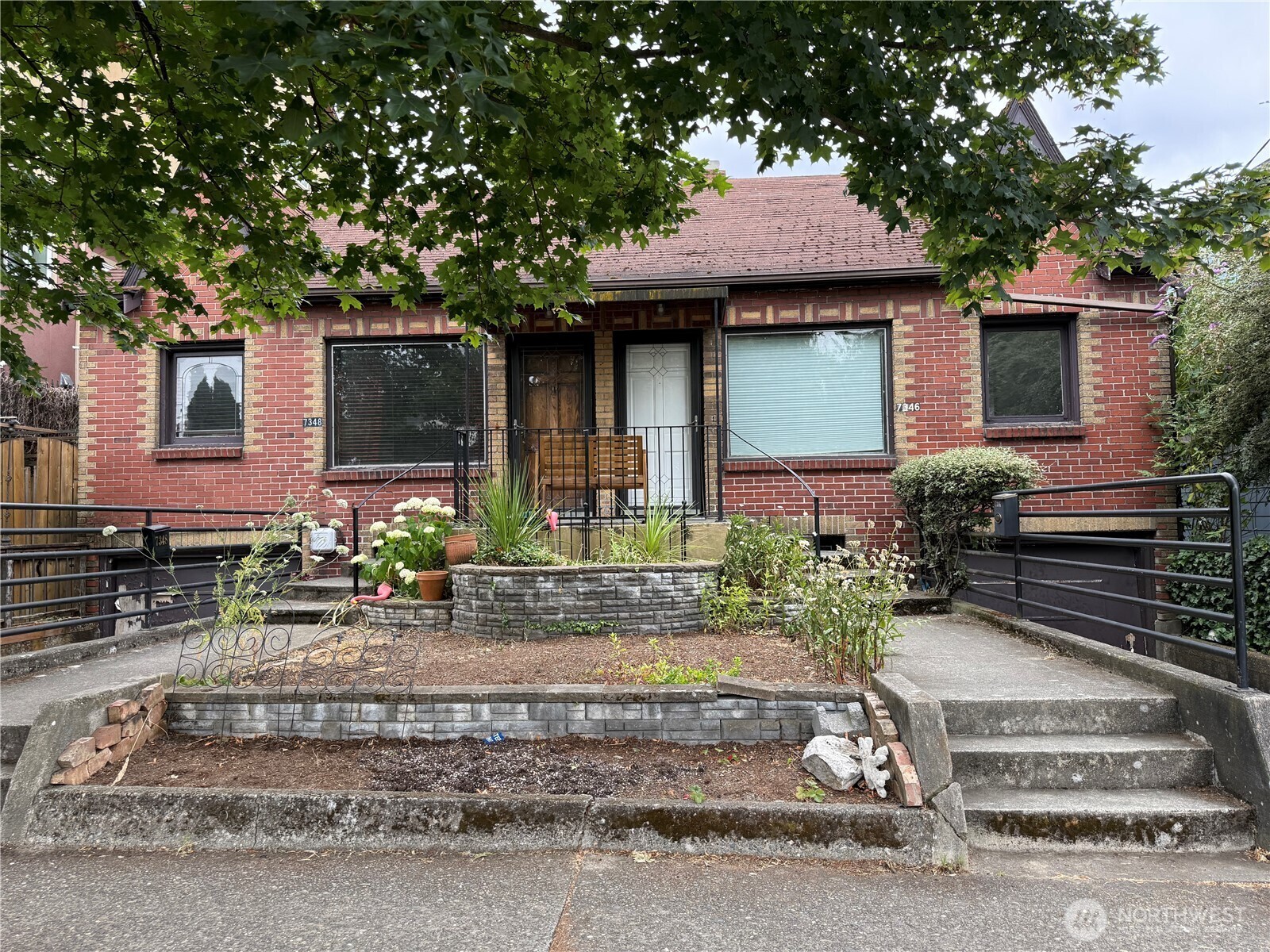 Property Photo:  7346  15th Avenue NW  WA 98117 