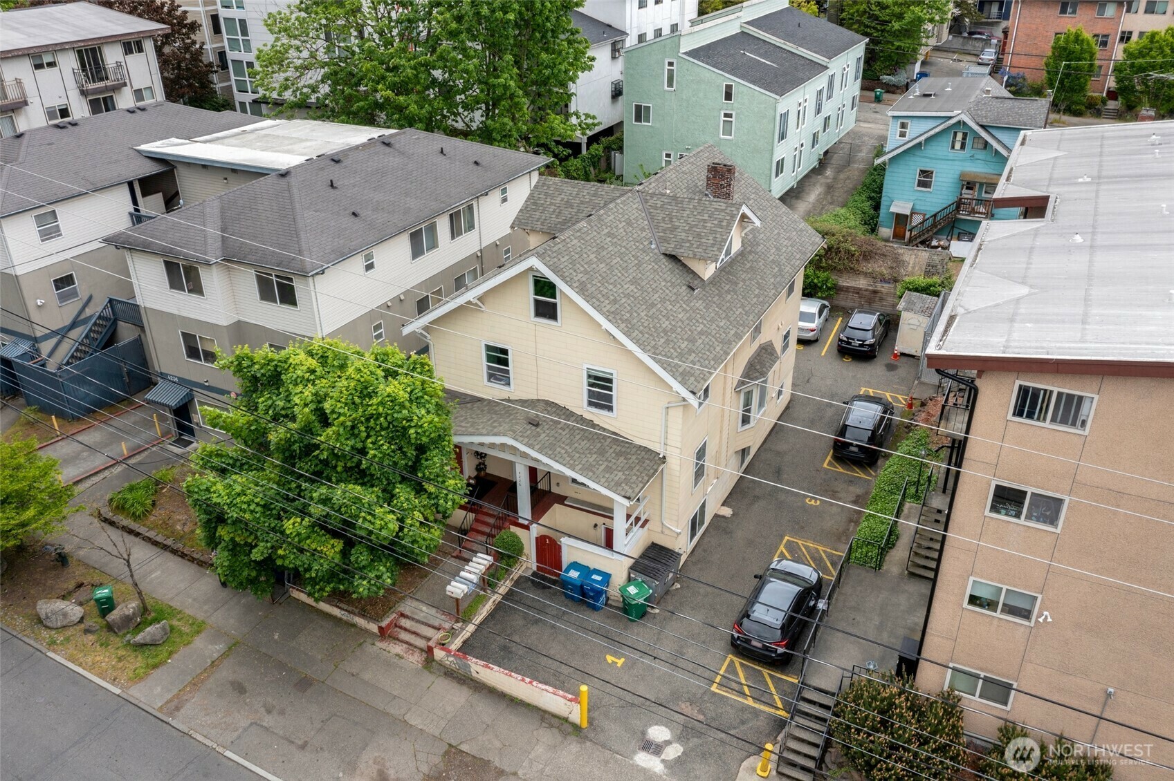 4226  7th Avenue NE  Seattle WA 98105 photo