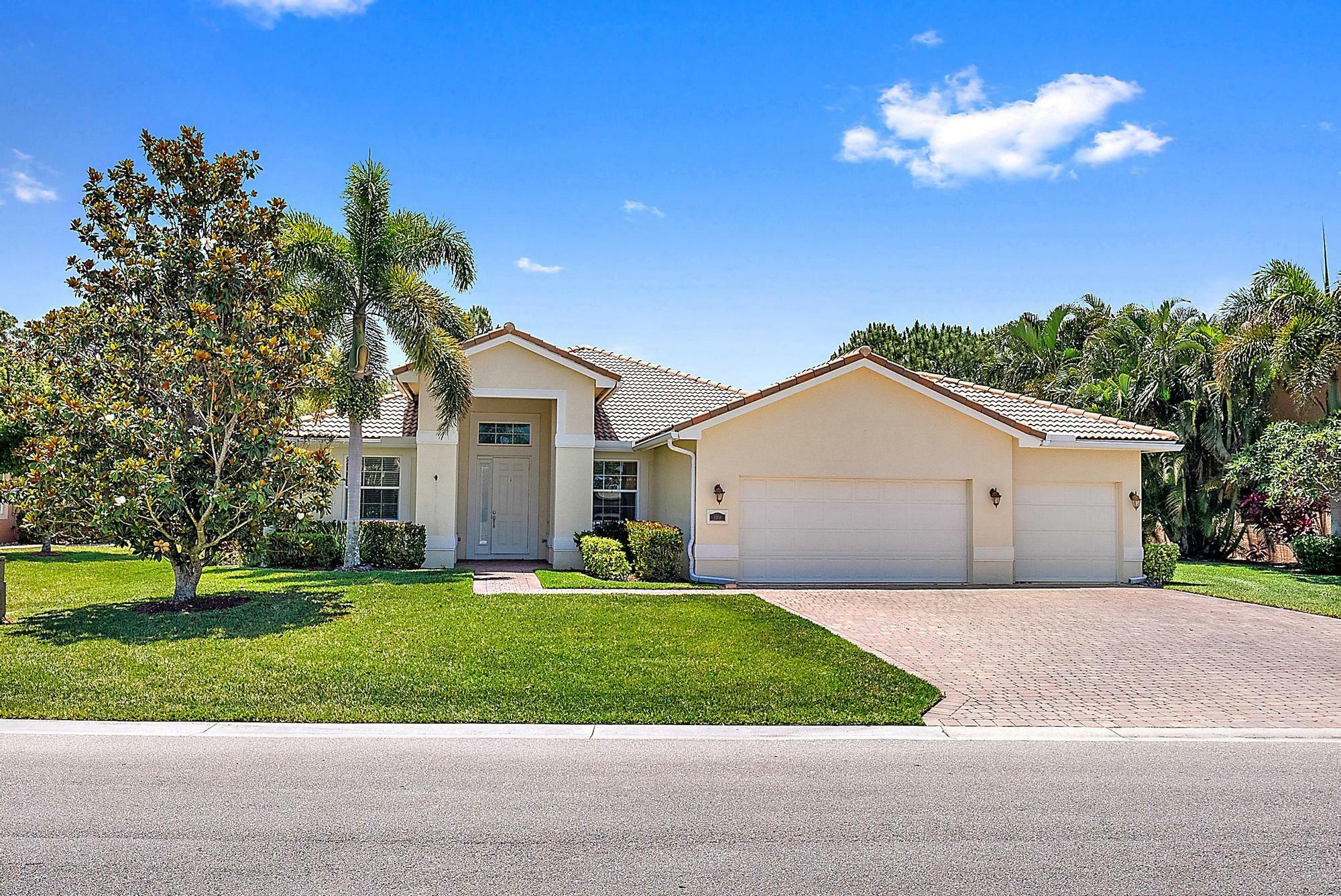 Property Photo: 1208 SE Conference Circle FL 34997