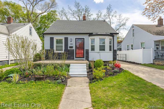 Property Photo: 1418 E 10 Mile Road MI 48220