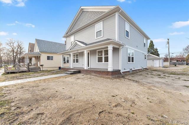 Property Photo: 1132 Superior Boulevard MI 48192