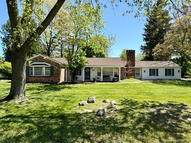 6861 N Clunbury Road  West Bloomfield Twp MI 48322 photo