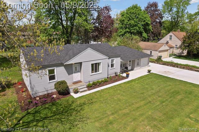 Property Photo: 11389 Gold Arbor Road MI 48170