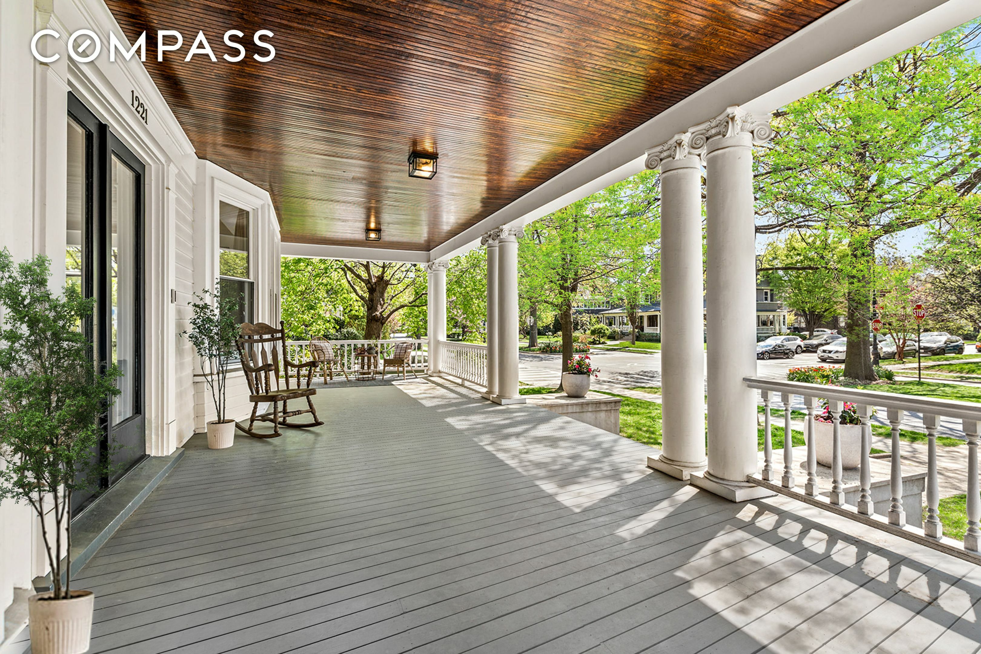 Property Photo: 1221 Albemarle Road NY 11218