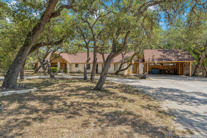 Property Photo: 9516 Geronimo Oaks TX 78254