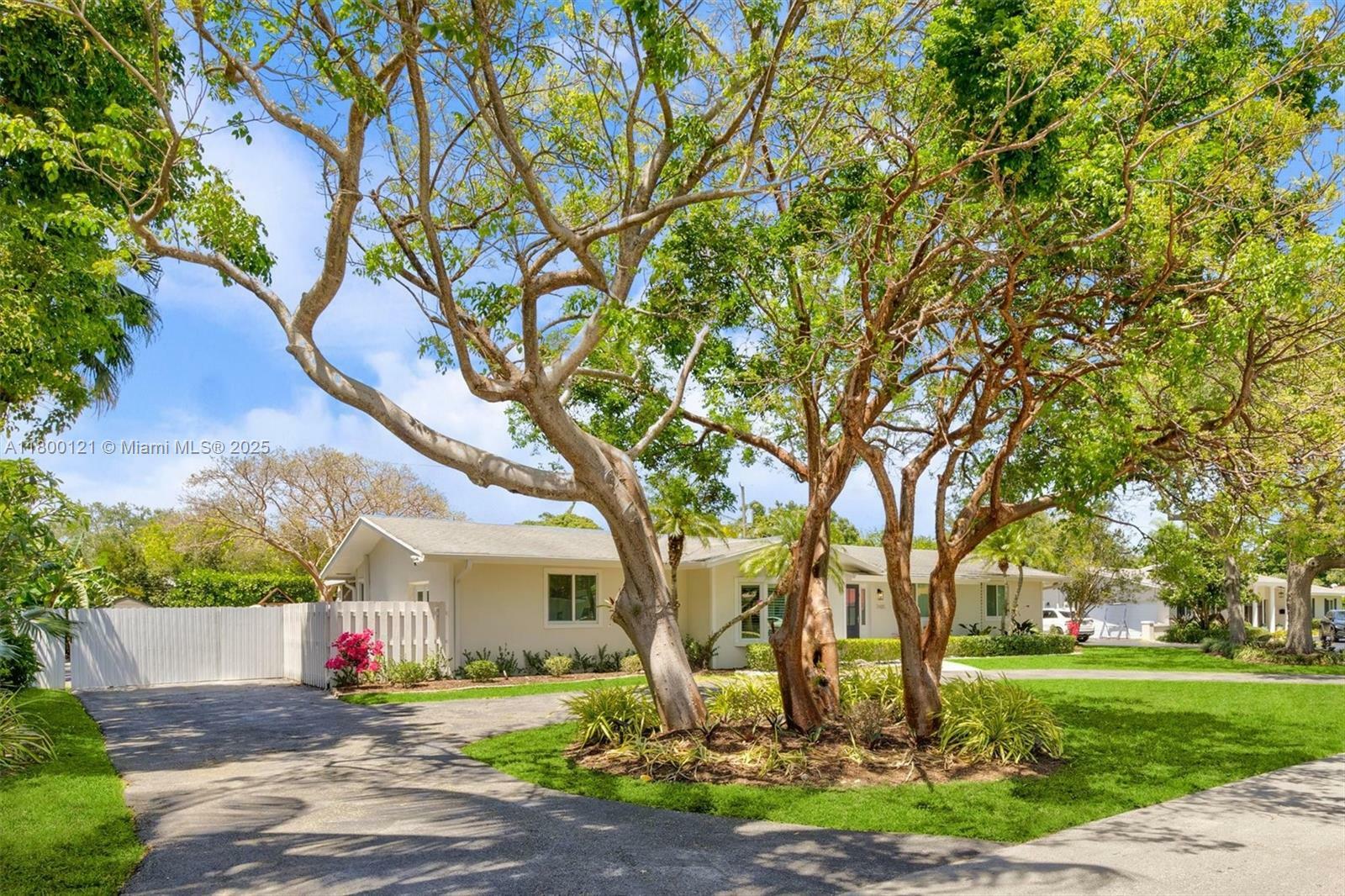 Property Photo: 7485 SW 159th Ter FL 33157