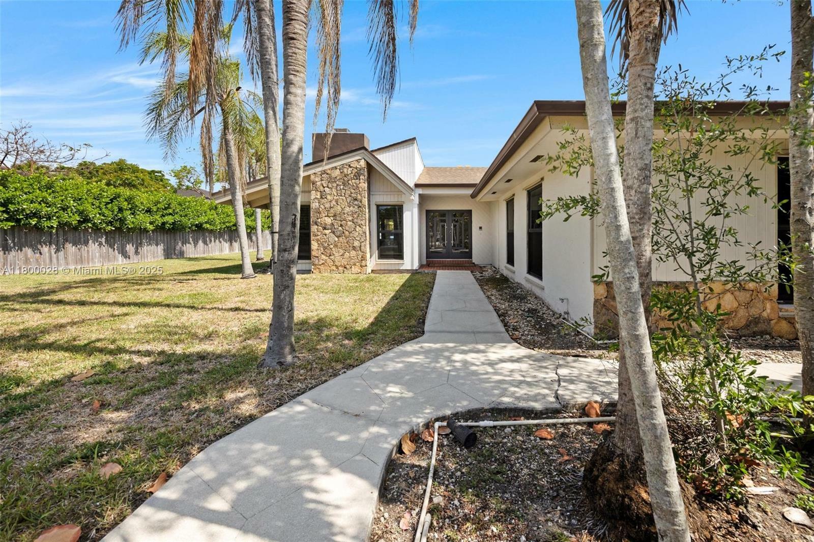 10241 SW 136th St  Miami FL 33176 photo