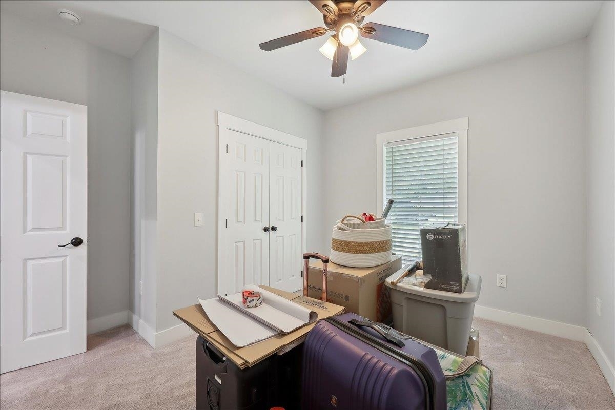 Property Photo: 560 Lyndale TX 77662
