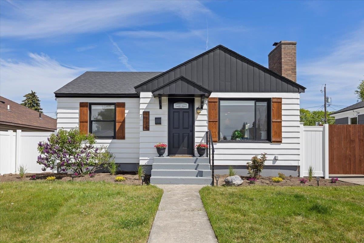 1734 Lacey St  Spokane WA 99207 photo