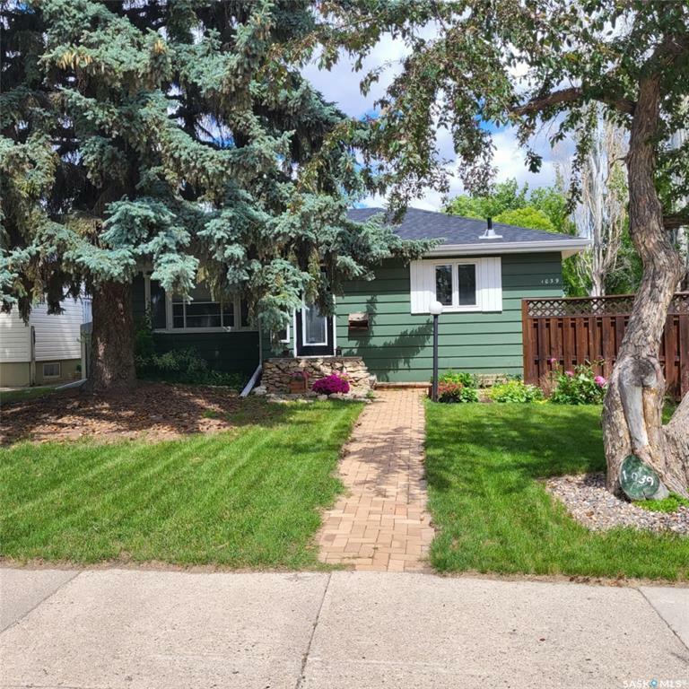 1039 1st Street E  Saskatoon SK S7H 1T4 photo