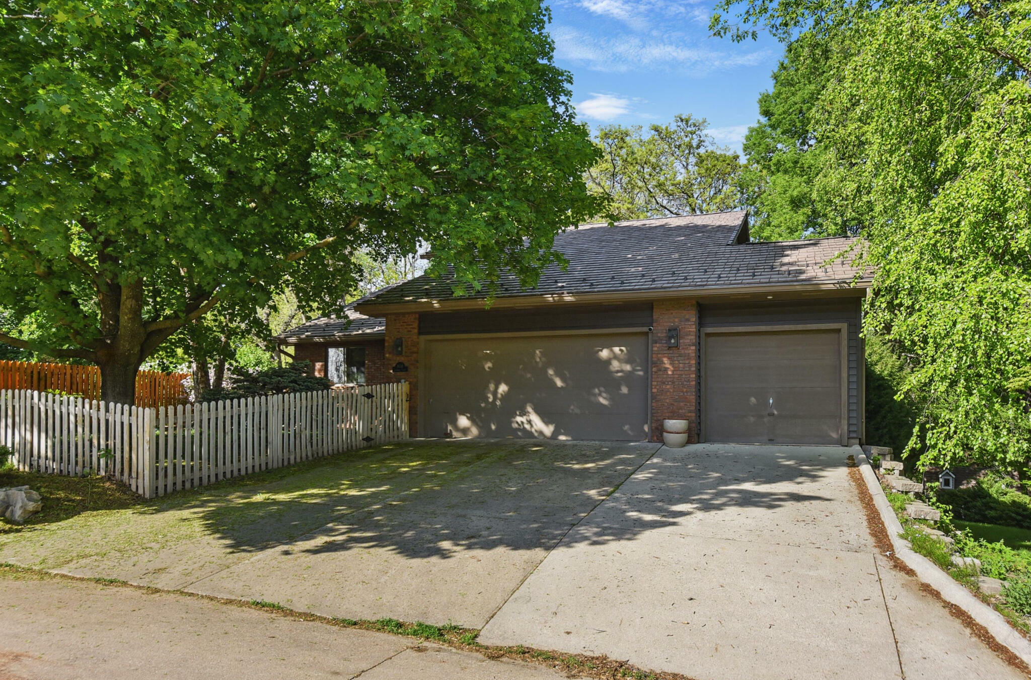 Property Photo: 808 Ironwood Court IA 51503