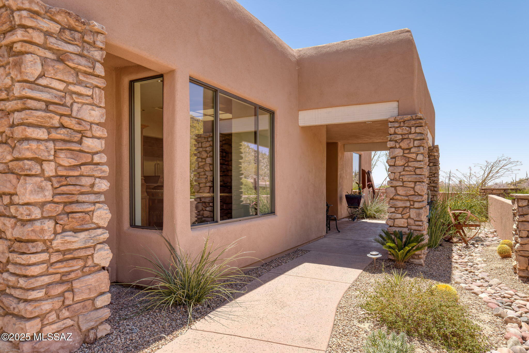 Property Photo: 14198 N Gallery Place AZ 85658