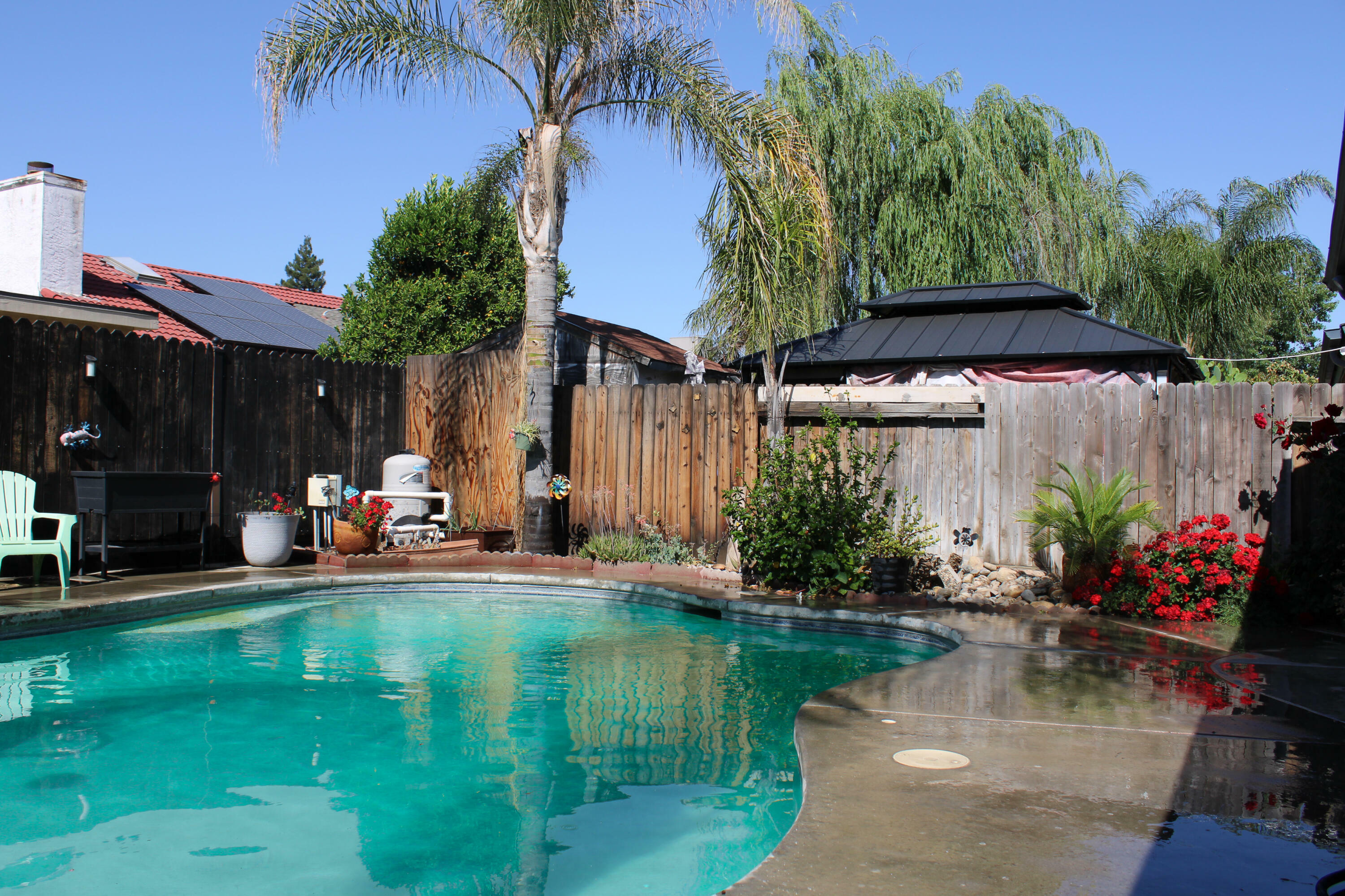 Property Photo: 3694 W Robinson Avenue CA 93722