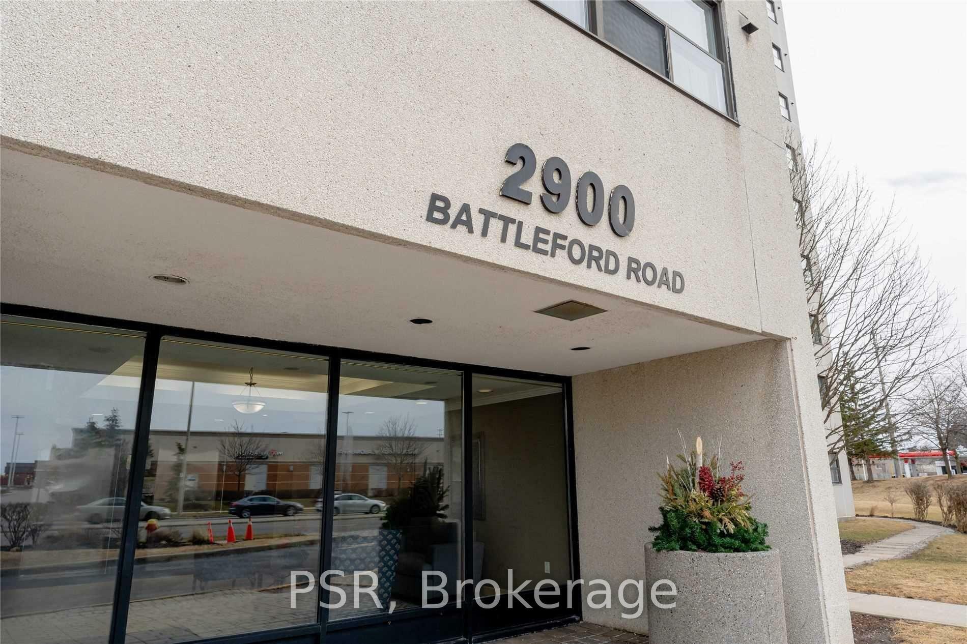 Property Photo: 2900 Battleford Road 705 ON L5N 2V9