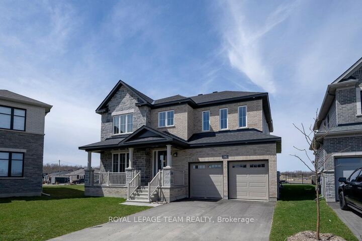 Property Photo: 590 Anchor Circle ON K4M 0X4