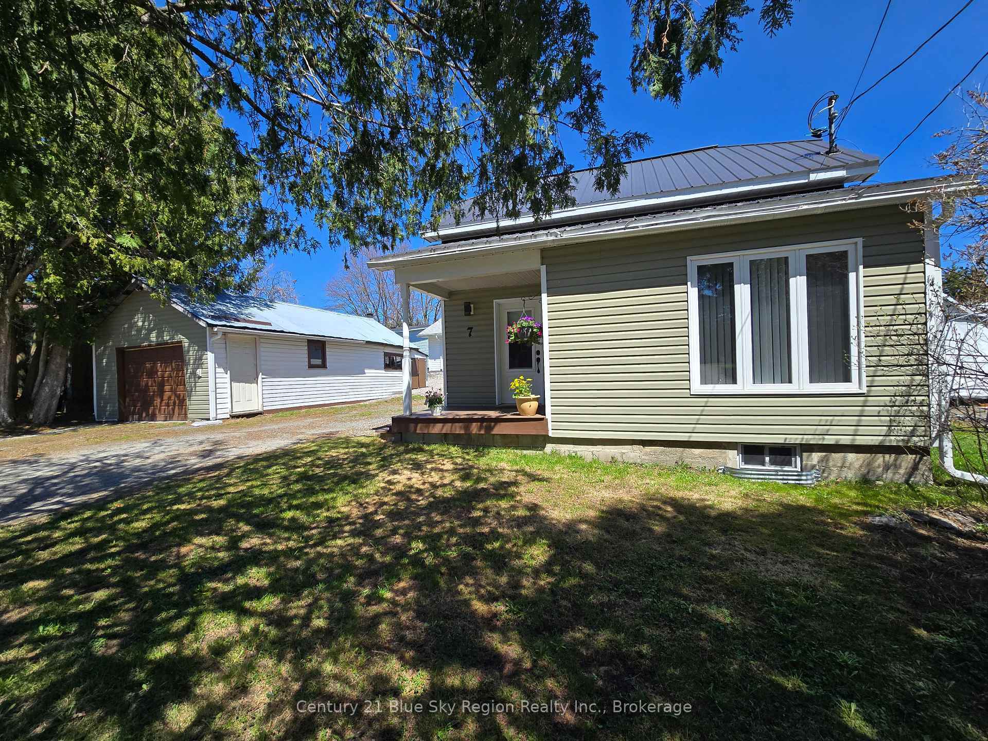Property Photo: 7 St Laurent Street ON P0H 2M0