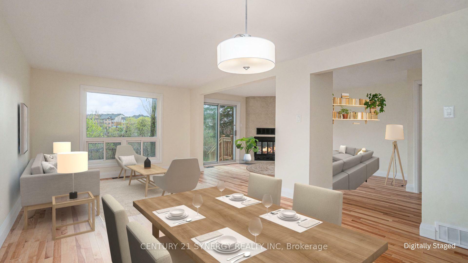Photo de la propriété: 102 Coolspring Crescent ON K2E 7M8