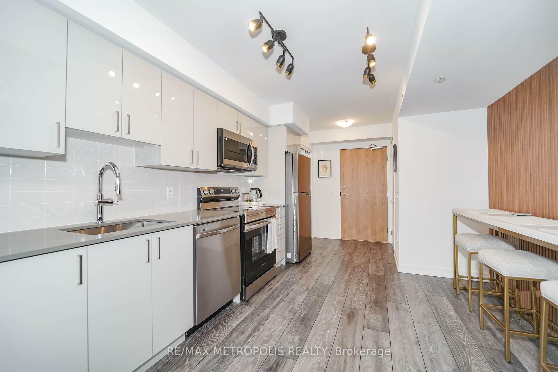 Photo de la propriété: 1455 Celebration Drive 305 ON L1W 0C3