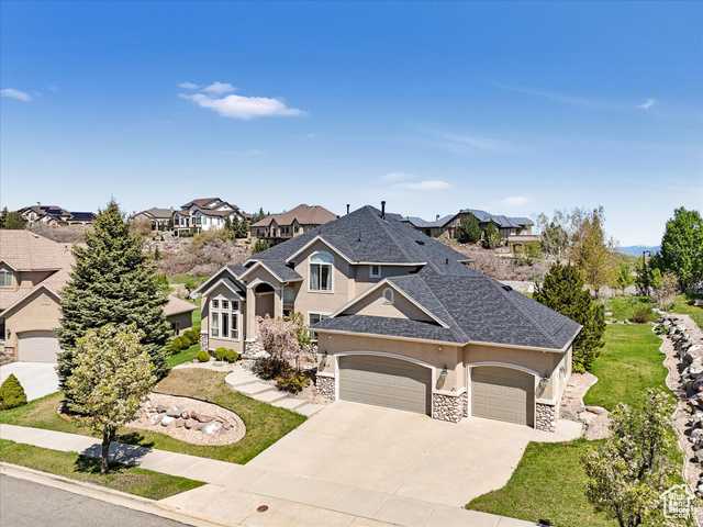 Property Photo: 1615 E Amber Crest Ln UT 84020