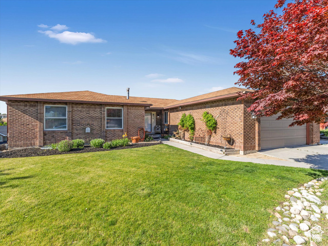 Property Photo: 1737 E Sunrise Park Dr UT 84093