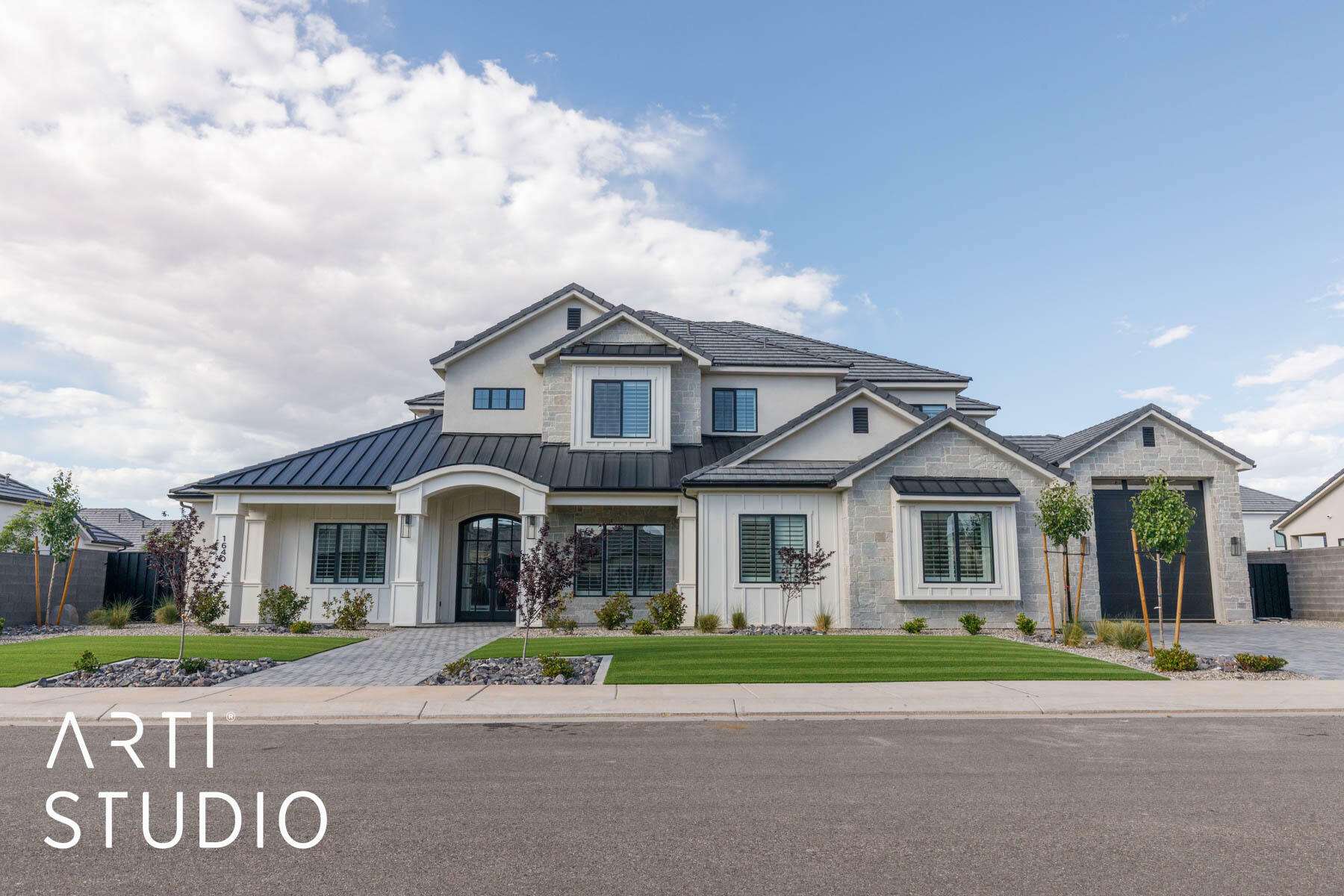 Property Photo: 1640 W Approach Ln UT 84770