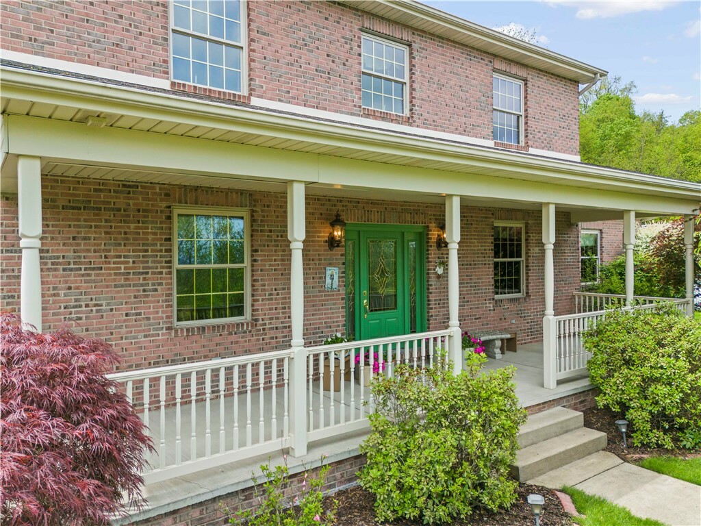 Property Photo: 210 Sassafras Dr PA 15301