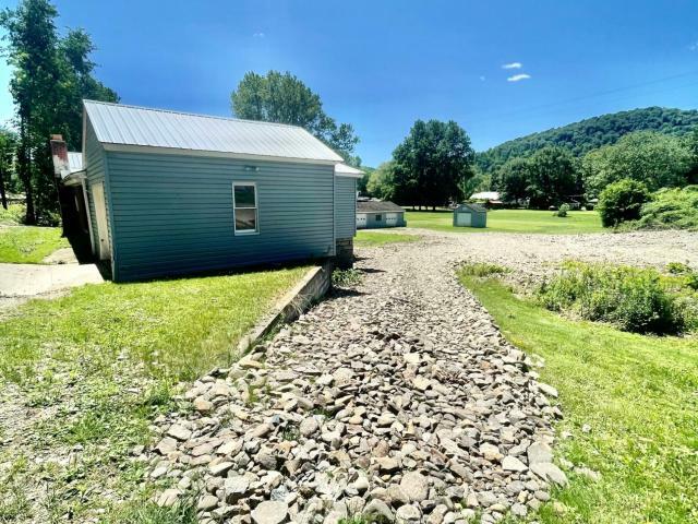 Property Photo: 2750 Route 62 PA 16329
