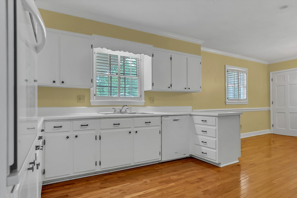 Property Photo: 427 Forest Glen GA 31707