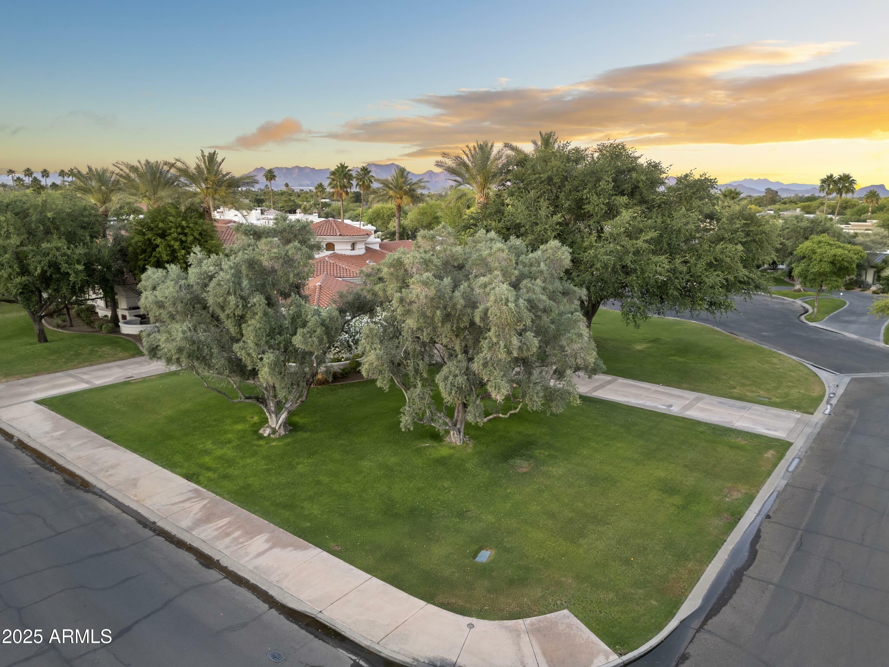 Property Photo: 8815 N 65th Street AZ 85253
