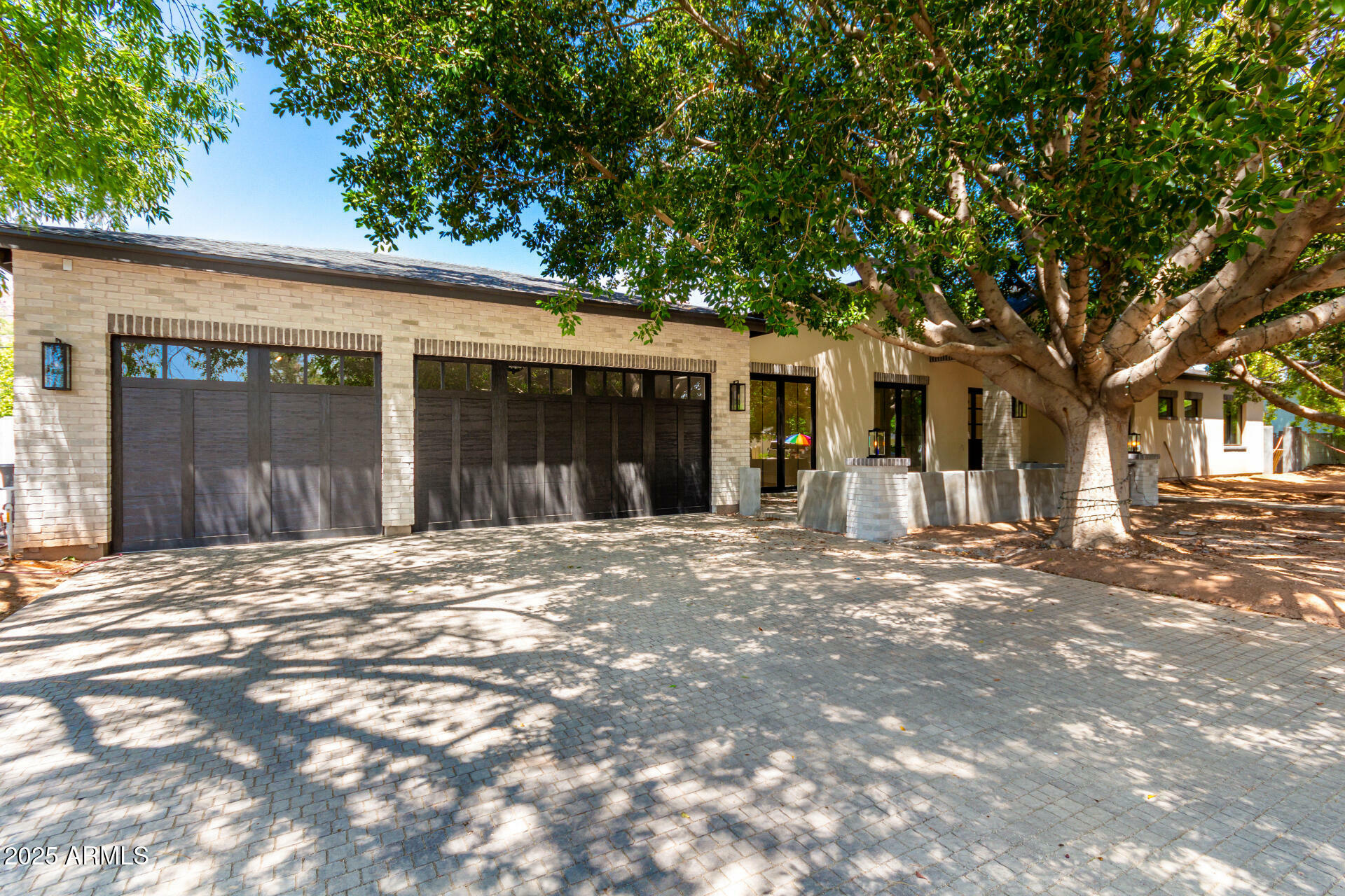 Property Photo: 5440 E Calle Camelia -- AZ 85018