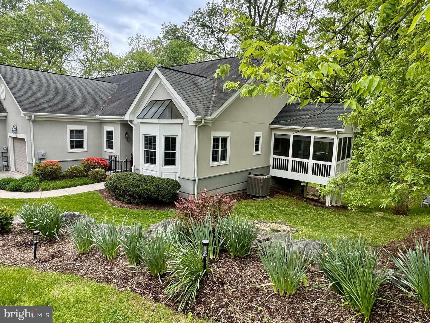 Property Photo: 60 Reachcliff Drive WV 25443