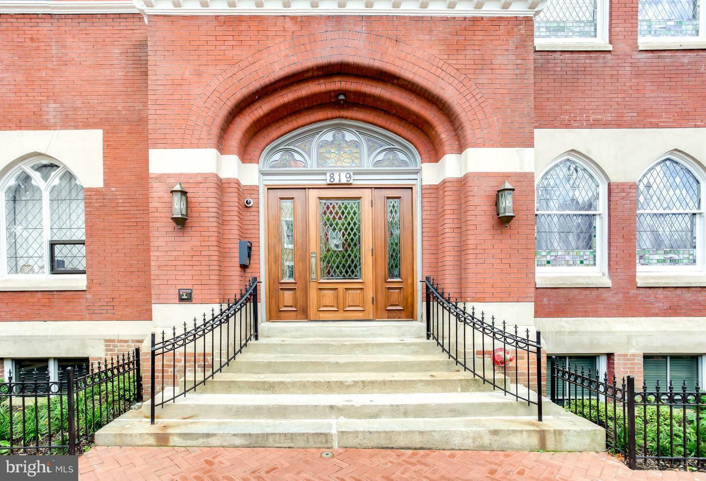 Property Photo: 819 D Street NE 05 DC 20002