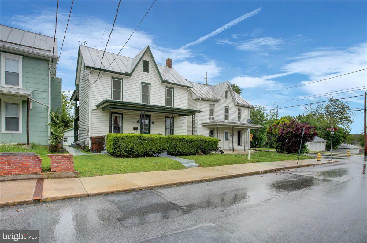 Property Photo: 351 E Burd Street PA 17257