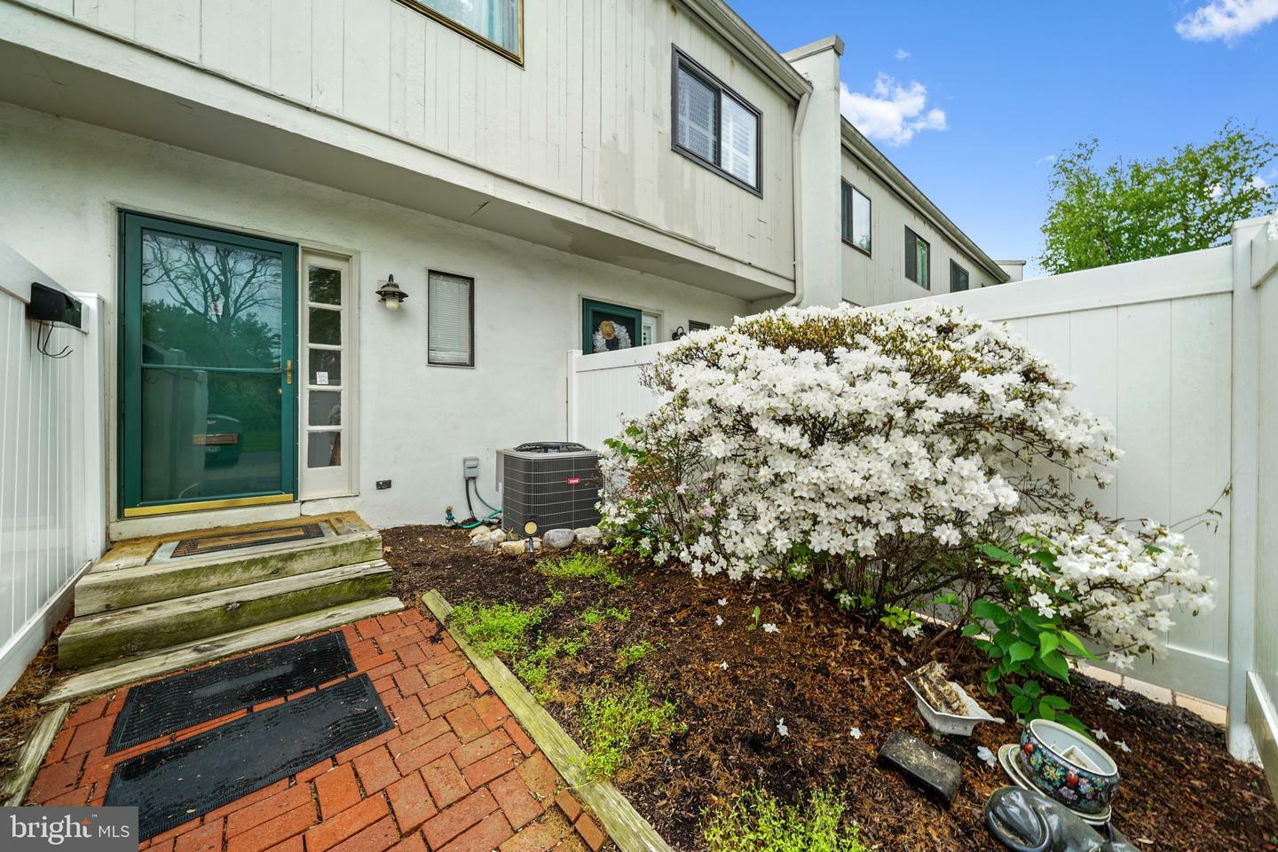 Property Photo: 674 Summit House 674 PA 19382