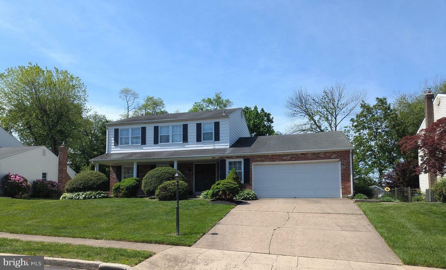 515 Camelot Drive  Brookhaven PA 19015 photo