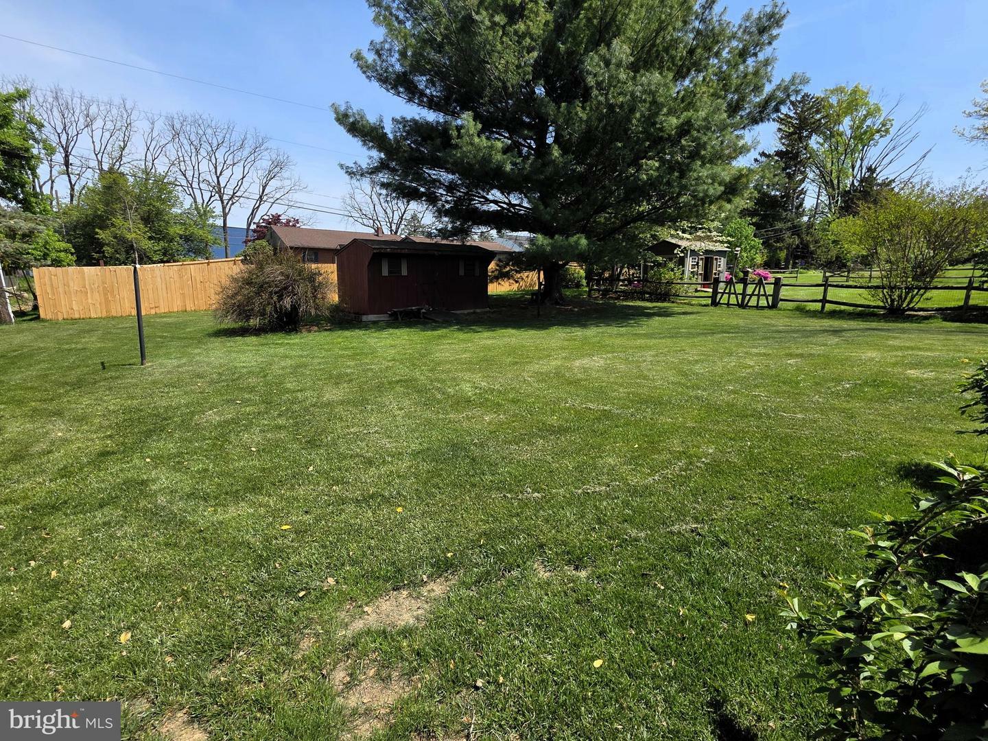 Property Photo: 123 Westbrook Drive PA 17603