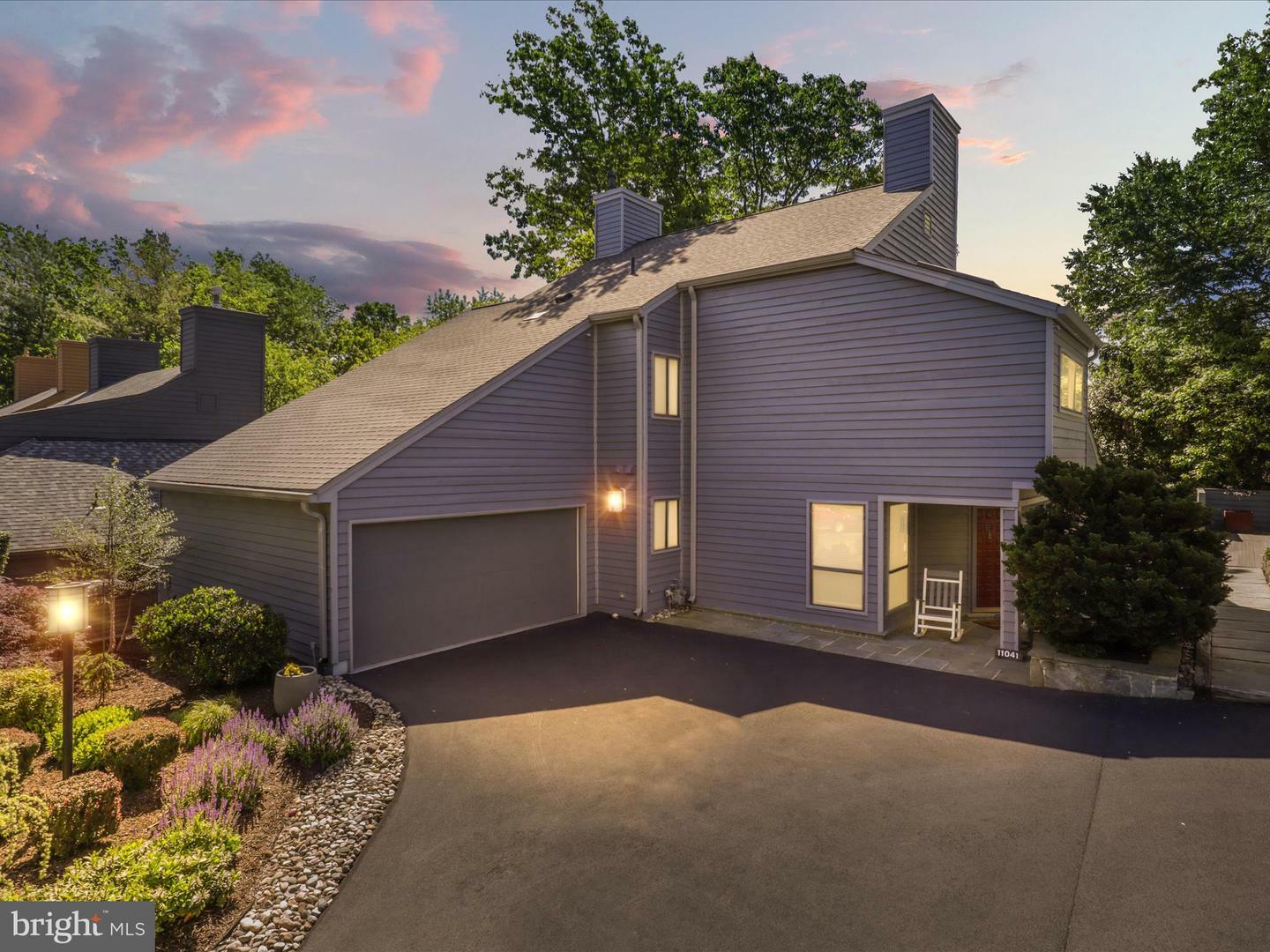 Property Photo: 11041 Solaridge Drive VA 20191