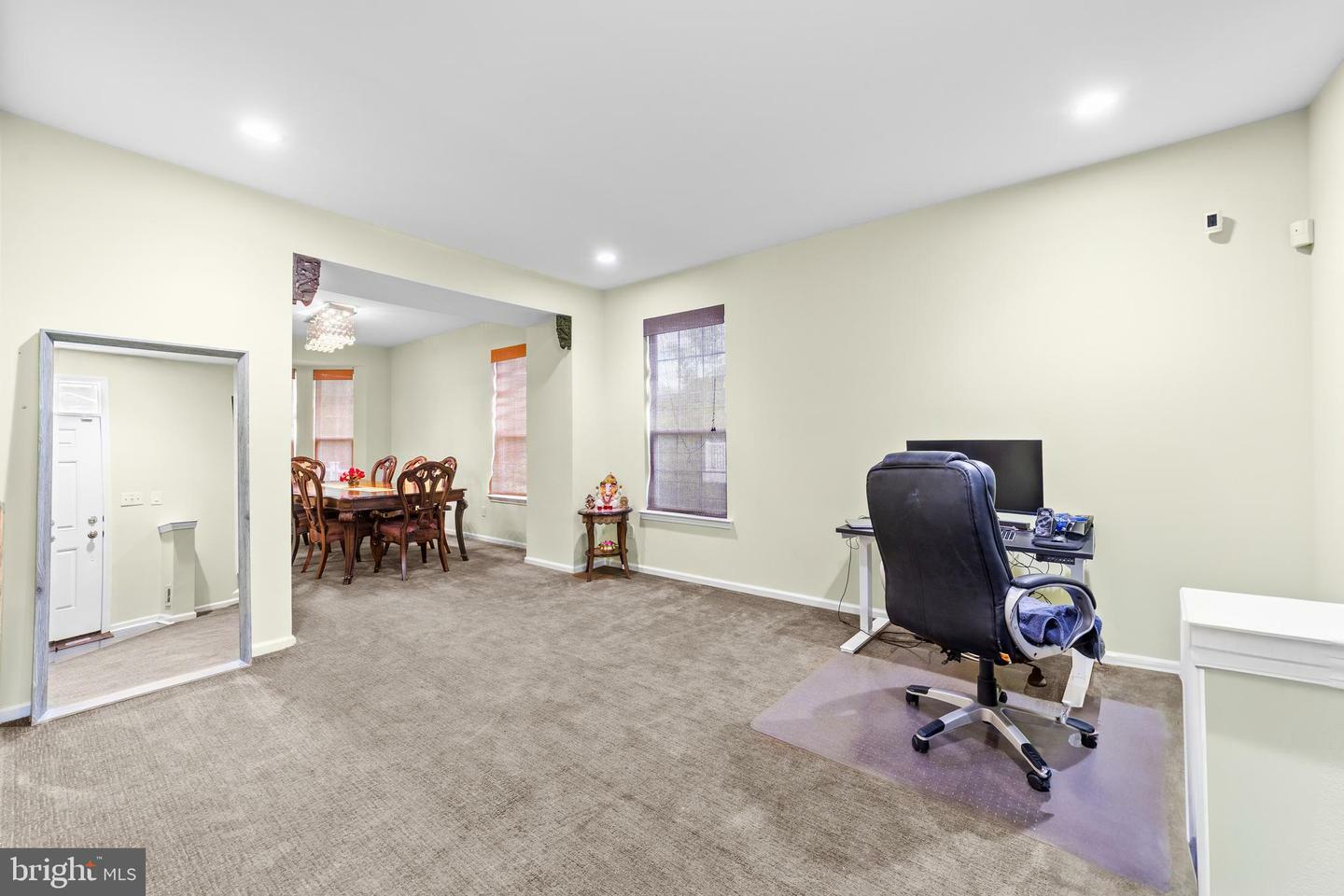 Property Photo: 18 Fountayne Lane NJ 08648