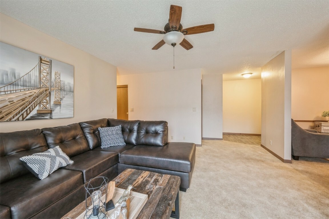 Property Photo: 3912 Summerfield Lane NE C IA 52402